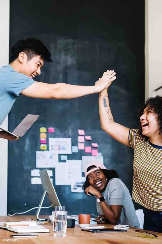 13 formas sencillas de aumentar la motivación en el lugar de trabajo.