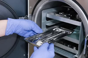 La importancia de la esterilización dental en cada procedimiento