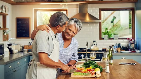 Por qué es importante una dieta equilibrada para los adultos mayores