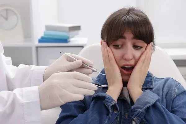 Causas comunes del miedo al dentista