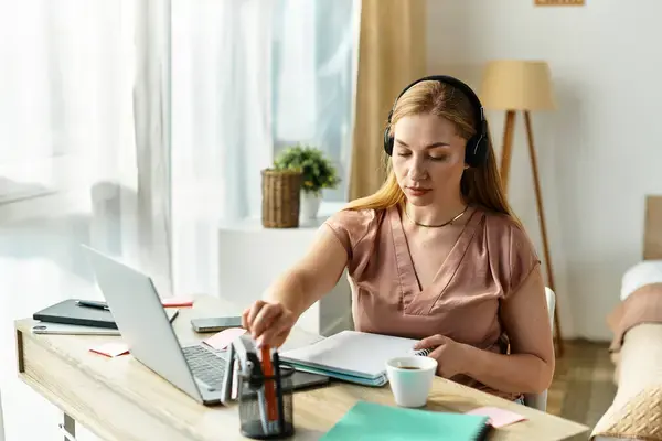 Un espacio de trabajo organizado la clave para tu bienestar y productividad