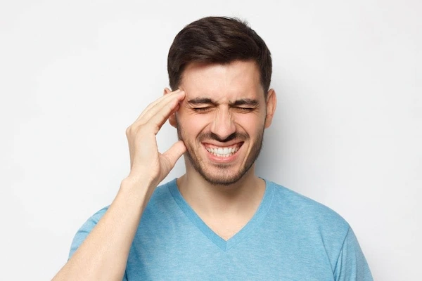 Sintomas del bruxismo dental en adultos