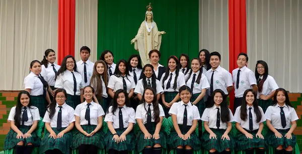 El Colegio María de las Mercedes dentro de la comunidad de La Victoria