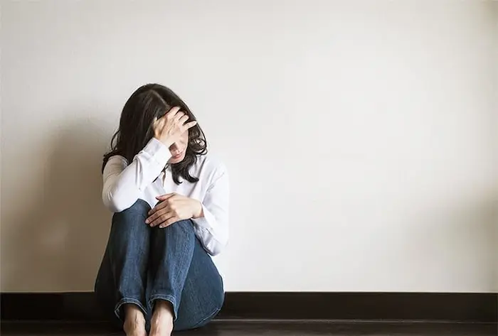 ¿Qué es el estrés crónico y cuáles son sus síntomas principales