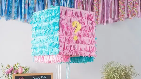 Piñata de género